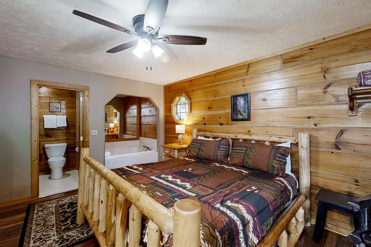 Bear Creek Villa Pigeon Forge Bagian luar foto