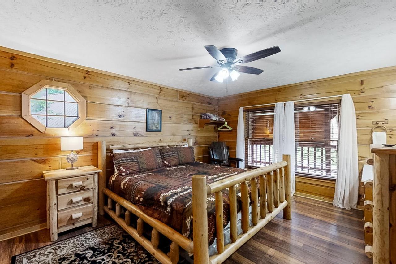 Bear Creek Villa Pigeon Forge Bagian luar foto
