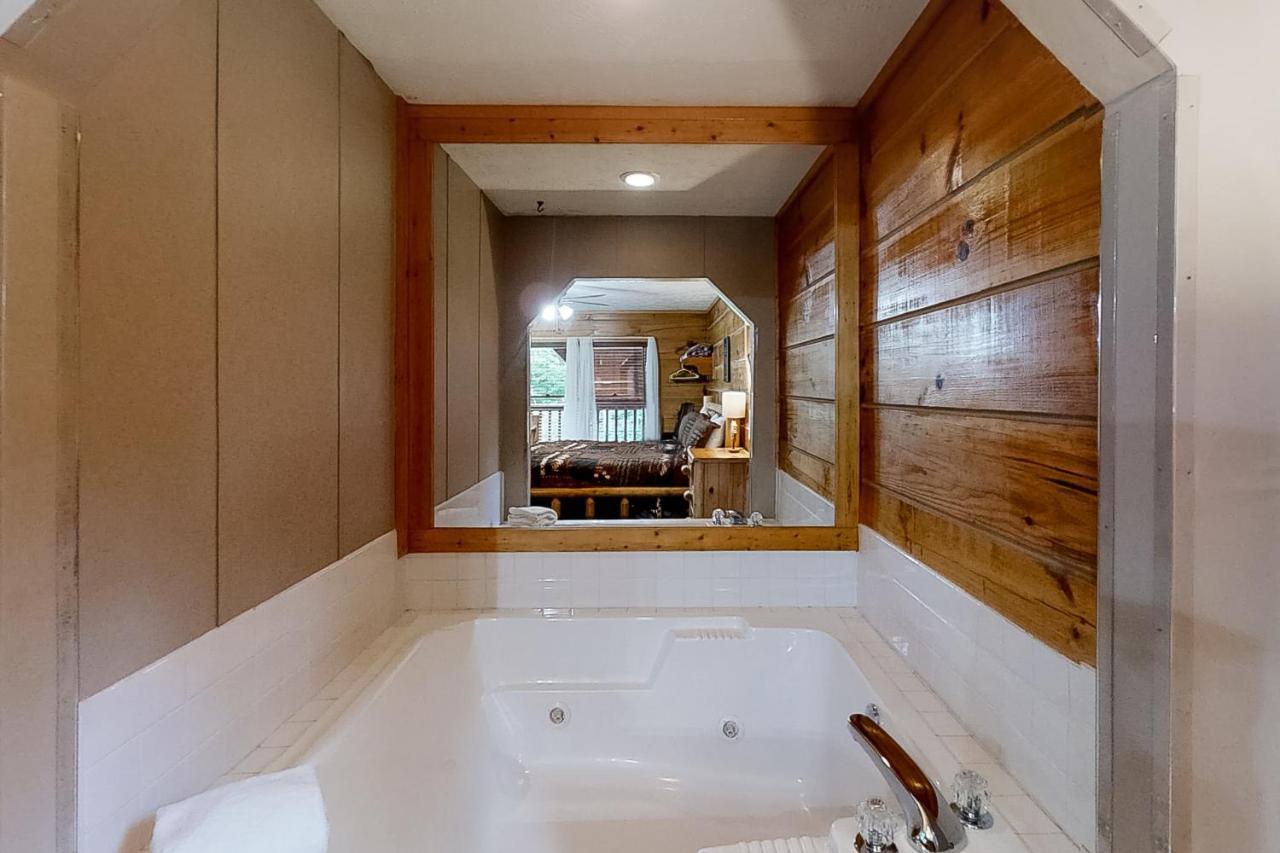 Bear Creek Villa Pigeon Forge Bagian luar foto